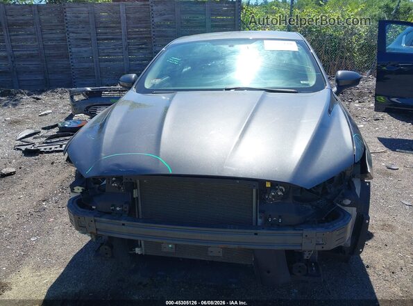 3FA6P0H76JR106080 2018 FORD FUSION Gray Vista interior trasera