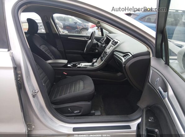3FA6P0H77GR330578 2016 FORD FUSION Silver წინა სალონის ხედი