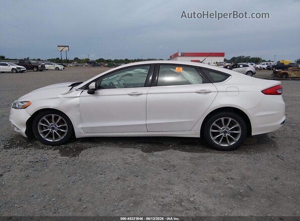 3FA6P0H78HR214758 2017 FORD FUSION White Widok wnętrza z tyłu