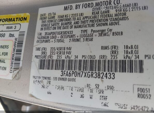 3FA6P0H7XGR382433 2016 FORD FUSION Silver Vista del compartimento del motor