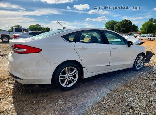 3FA6P0H7XJR174513 2018 FORD FUSION Белый Задняя правая четверть
