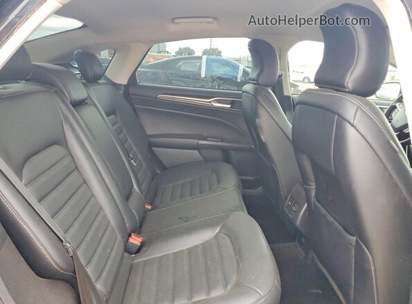 3FA6P0H94HR328242 2017 FORD FUSION Black Widok tylnych siedzeń