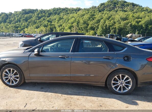3FA6P0HD0HR123585 2017 FORD FUSION Gray Vista interior de 360 grados