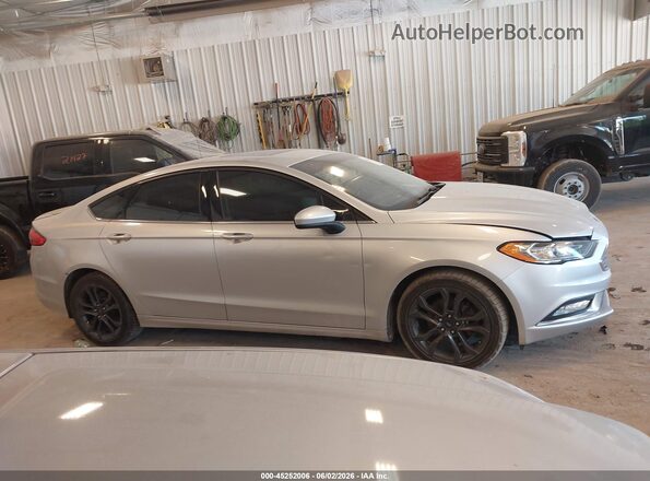 3FA6P0HD0JR191133 2018 FORD FUSION Серебряный Вид задней части салона