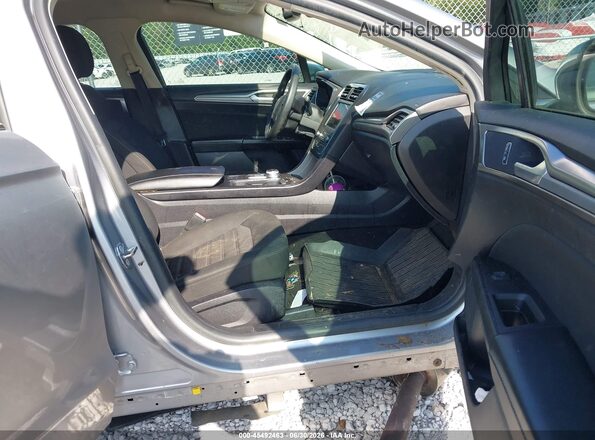3FA6P0HD0LR169216 2020 FORD FUSION Серебряный Вид салона спереди