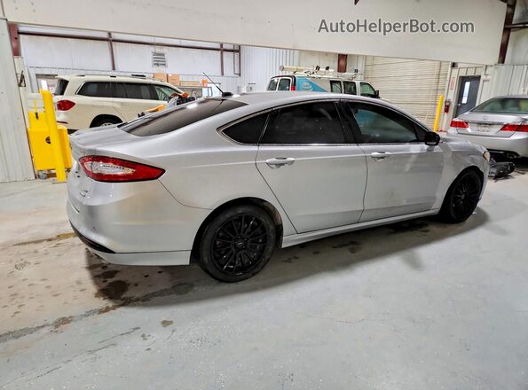 3FA6P0HD2GR302774 2016 FORD FUSION Silver Trasero derecho