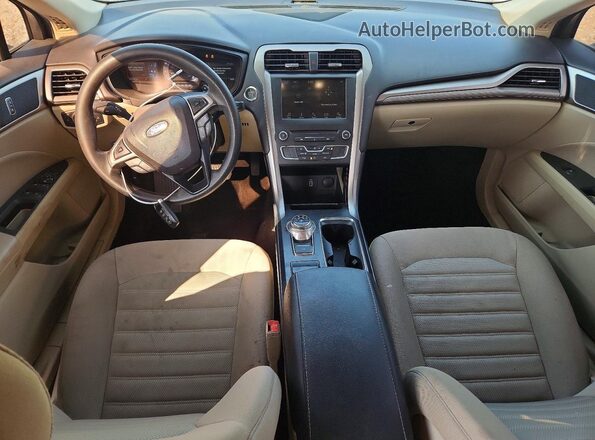 3FA6P0HD2JR279732 2018 FORD FUSION Silver Առջևի վահանակի տեսք