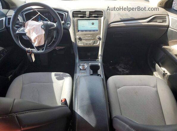 3FA6P0HD2LR165068 2020 FORD FUSION Silver Dashboard view