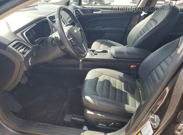 3FA6P0HD3HR405087 2017 FORD FUSION Серый Вид салона спереди