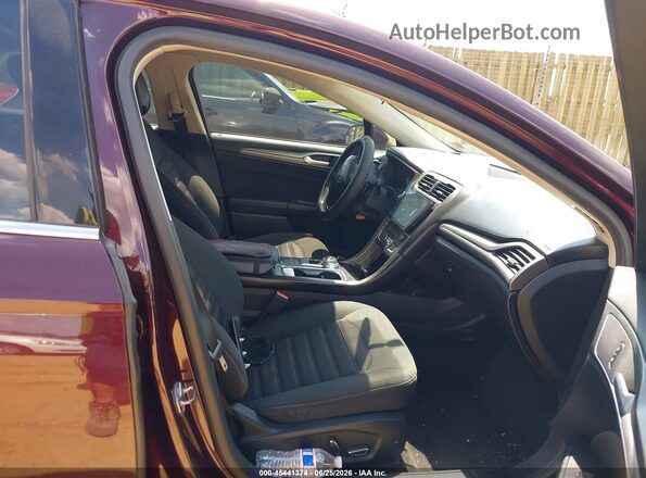 3FA6P0HD3JR166761 2018 FORD FUSION Бордовый Вид салона спереди