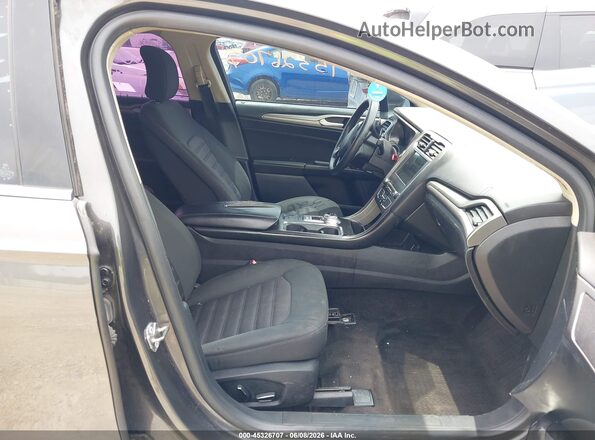 3FA6P0HD3JR239546 2018 FORD FUSION Gray Front interior view