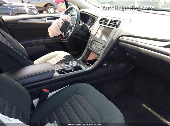 3FA6P0HD3JR275768 2018 FORD FUSION Blue Front interior view