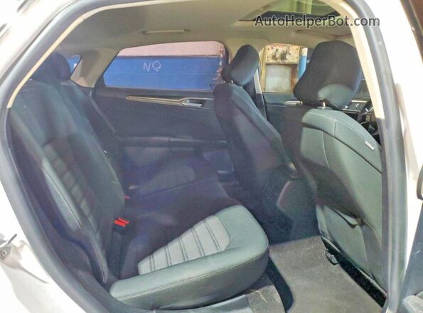 3FA6P0HD5LR186643 2020 FORD FUSION Белый Вид задних сидений