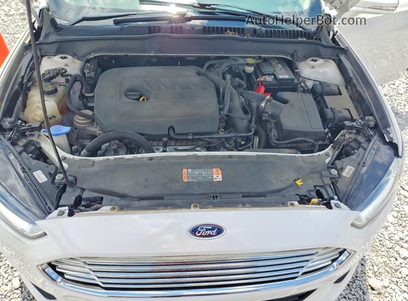 3FA6P0HD6GR379731 2016 FORD FUSION White Rear interior view