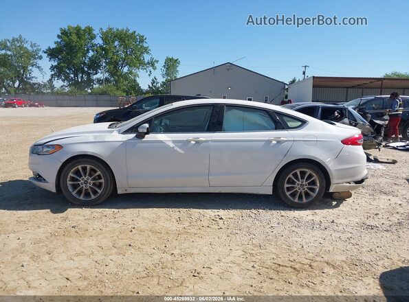 3FA6P0HD6HR229958 2017 FORD FUSION White 