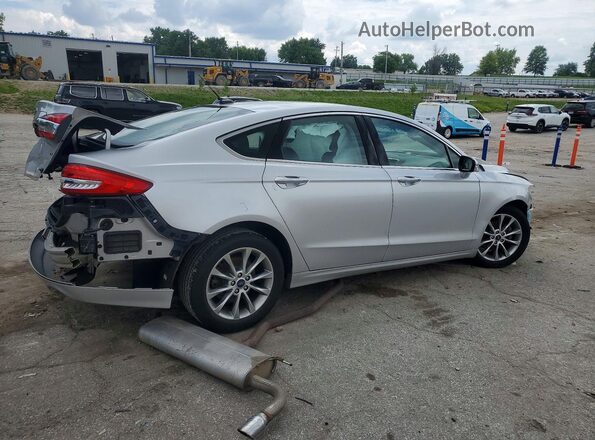 3FA6P0HD7HR122028 2017 FORD FUSION Silver 