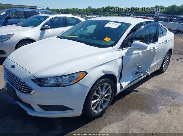 3FA6P0HD7HR310385 2017 FORD FUSION White Przód lewy