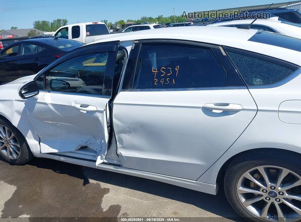 3FA6P0HD7HR310385 2017 FORD FUSION White Widok wnętrza 360 stopni