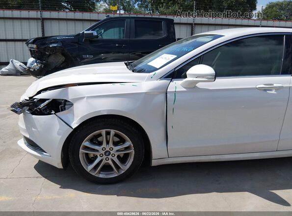 3FA6P0HD7JR231661 2018 FORD FUSION White Widok z przodu