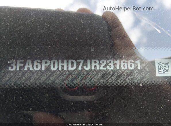 3FA6P0HD7JR231661 2018 FORD FUSION White Widok komory silnika