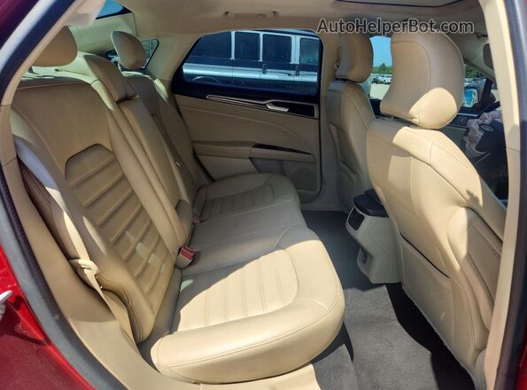3FA6P0HD9GR121056 2016 FORD FUSION Красный Вид задних сидений