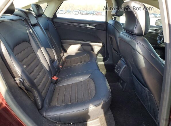 3FA6P0HD9JR222797 2018 FORD FUSION Burgundy Widok tylnych siedzeń