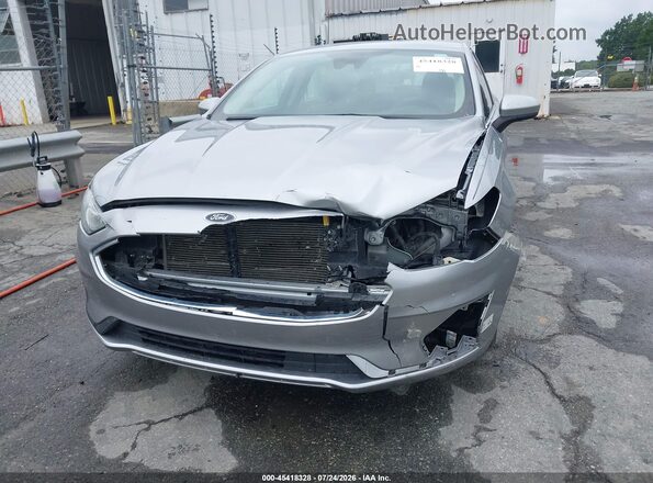3FA6P0HD9LR105126 2020 FORD FUSION Silver Widok z przodu