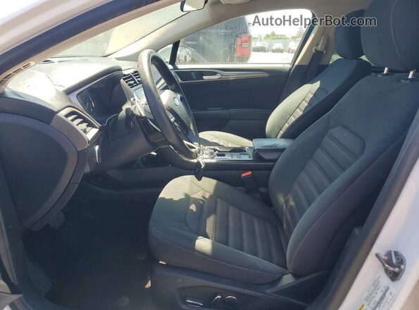 3FA6P0HDXJR205250 2018 FORD FUSION White წინა სალონის ხედი