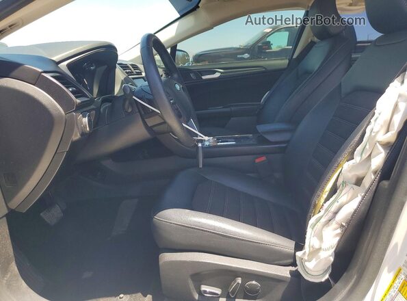 3FA6P0HDXJR218595 2018 FORD FUSION White წინა სალონის ხედი