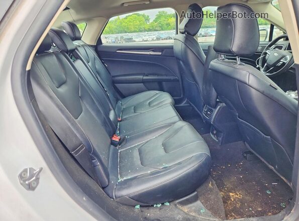 3FA6P0K90LR178602 2020 FORD FUSION White Вид задніх сидінь