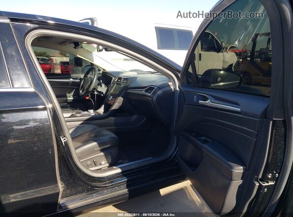 3FA6P0K91HR393963 2017 FORD FUSION Black Вид салону спереду