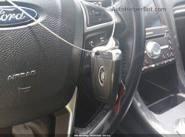3FA6P0K96HR214834 2017 FORD FUSION Gray Vista del salpicadero