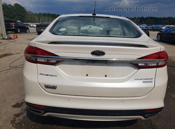 3FA6P0K99JR113261 2018 FORD FUSION White Rear view