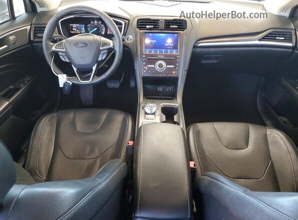 3FA6P0K99LR131729 2020 FORD FUSION Silver Vista del salpicadero