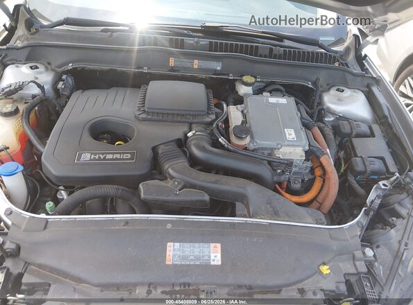 3FA6P0LU0HR386599 2017 FORD FUSION HYBRID Silver Widok z tyłu