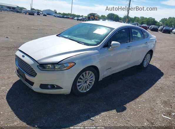 3FA6P0LU2GR360004 2016 FORD FUSION HYBRID Белый Передняя левая четверть