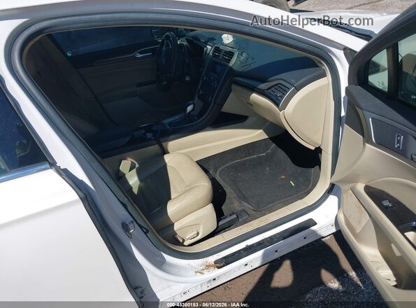 3FA6P0LU2GR360004 2016 FORD FUSION HYBRID Белый Вид салона спереди