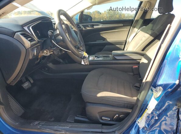 3FA6P0LU2HR223355 2017 FORD FUSION Синий Вид салона спереди