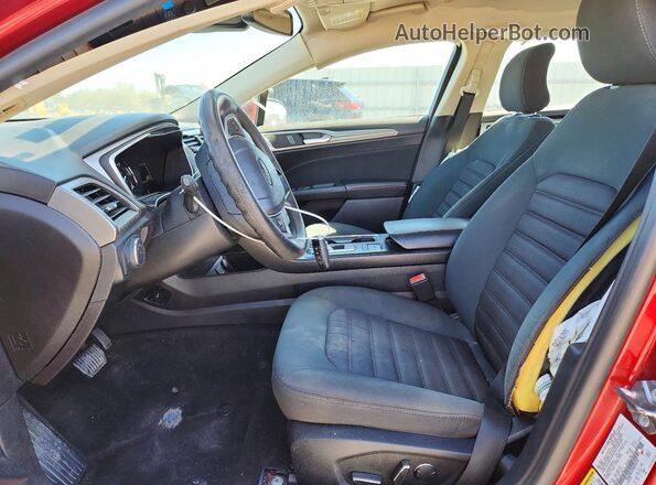 3FA6P0LU2KR204781 2019 FORD FUSION Red Widok wnętrza z przodu