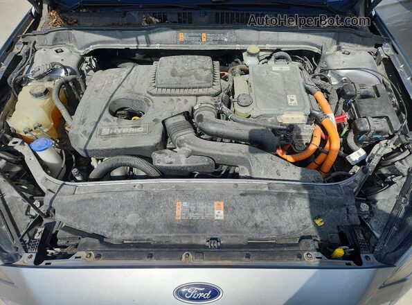 3FA6P0LU2LR216172 2020 FORD FUSION Silver Rear interior view