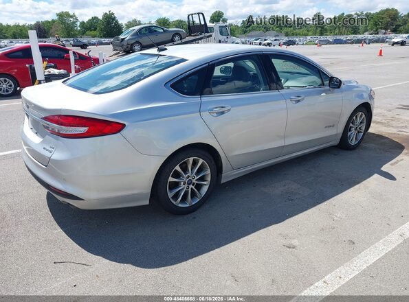 3FA6P0LU3HR249592 2017 FORD FUSION HYBRID Серебряный Задняя правая четверть