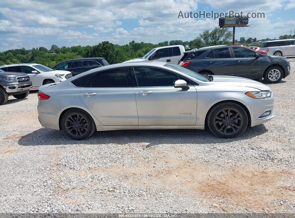 3FA6P0LU3JR128440 2018 FORD FUSION HYBRID Silver Rear interior view