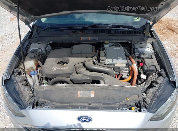 3FA6P0LU3JR128440 2018 FORD FUSION HYBRID Silver Rear view