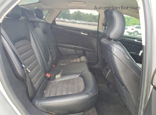 3FA6P0LU3JR283294 2018 FORD FUSION Серебряный Вид задних сидений