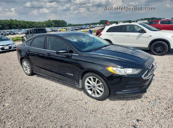 3FA6P0LU4HR105601 2017 FORD FUSION Black Front right