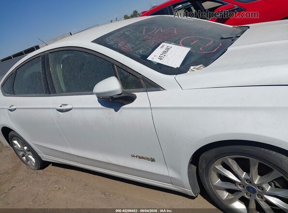 3FA6P0LU5HR231207 2017 FORD FUSION HYBRID White Vista interior trasera