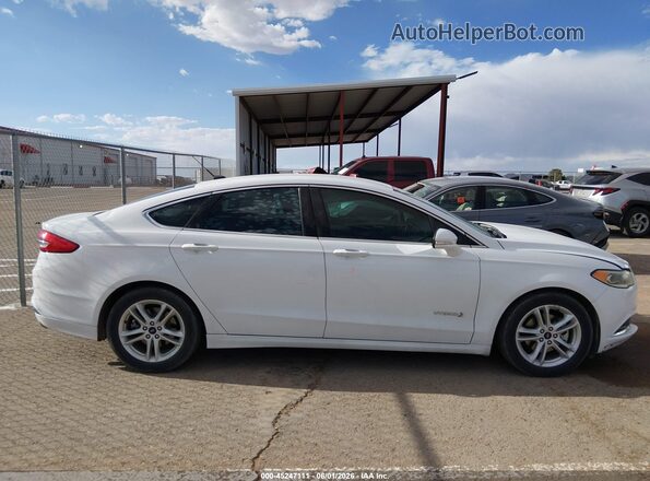 3FA6P0LU7JR129803 2018 FORD FUSION HYBRID White Вид задньої частини салону