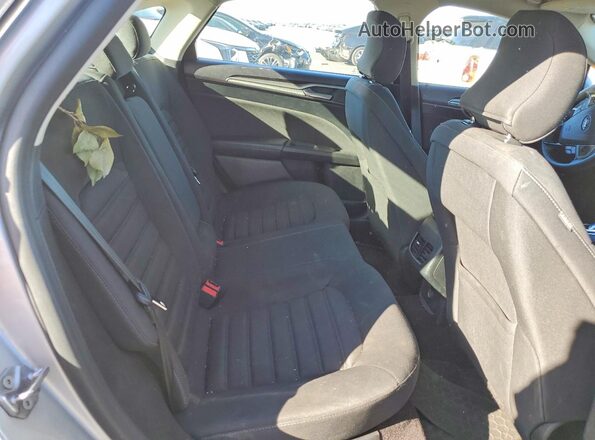 3FA6P0LU7KR179182 2019 FORD FUSION Silver Vista de los asientos traseros