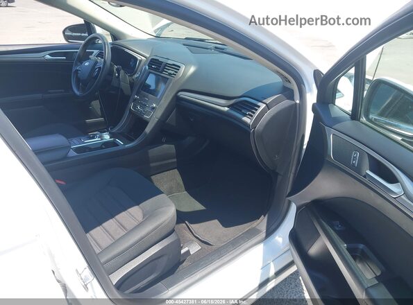3FA6P0LU7LR172024 2020 FORD FUSION White წინა სალონის ხედი