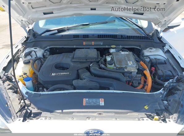 3FA6P0LU7LR172024 2020 FORD FUSION White უკანა ხედი
